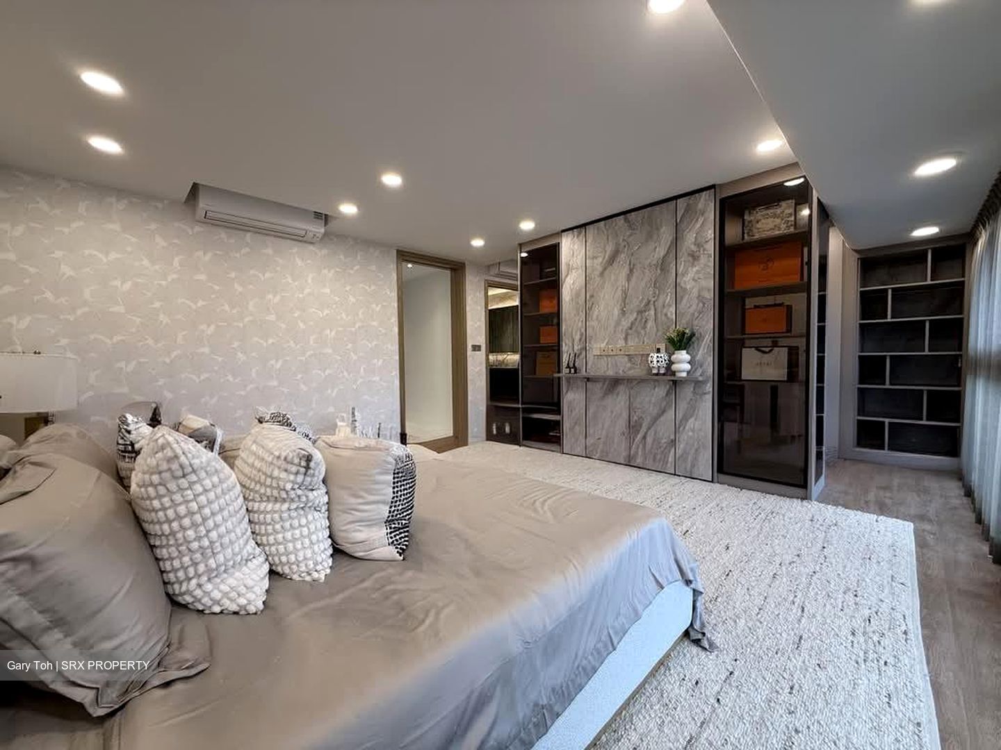 Shrewsbury Road (D11), Terrace #574270221
